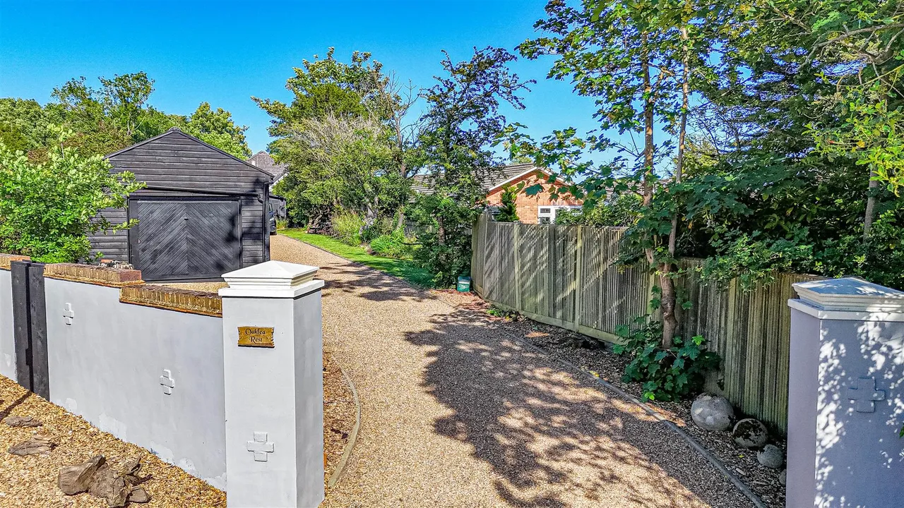 Silverhill Avenue, St. Leonards-On-Sea, photo 2