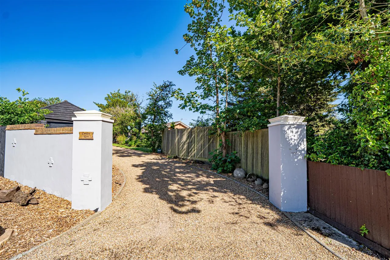 Silverhill Avenue, St. Leonards-On-Sea, photo 56