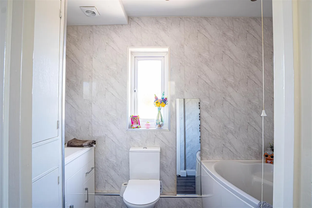 Silverhill Avenue, St. Leonards-On-Sea, photo 14