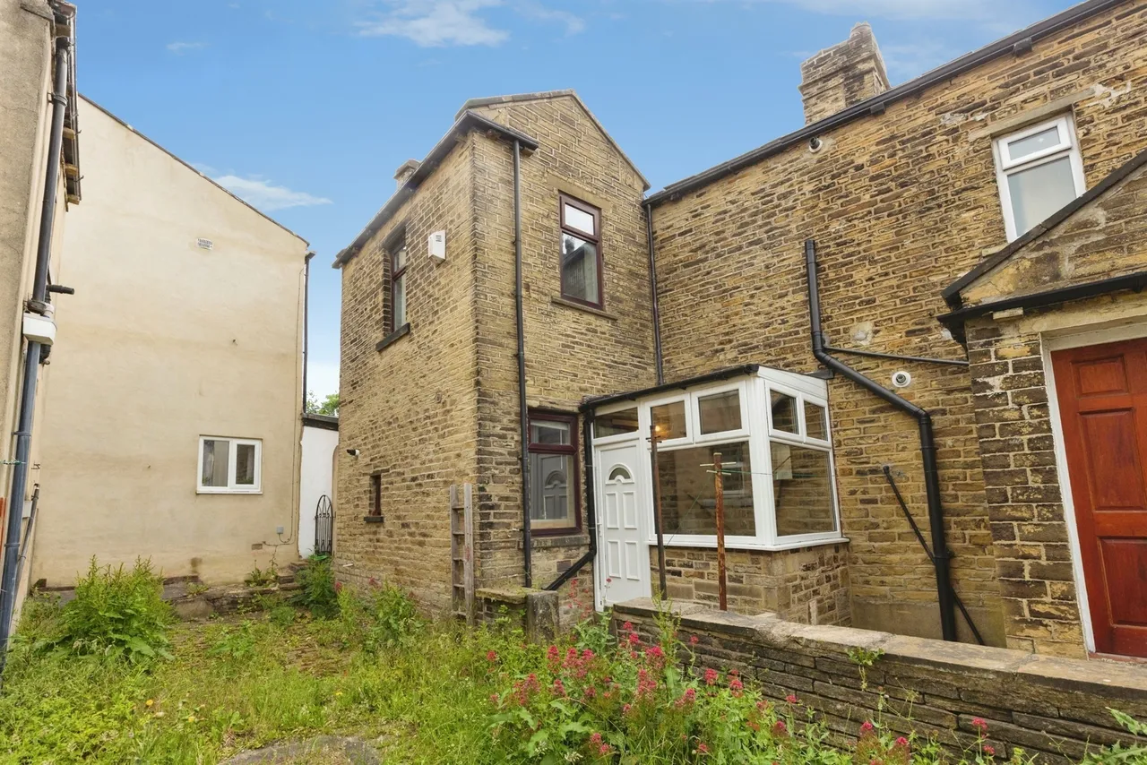Town Gate, Wyke, Bradford, photo 11