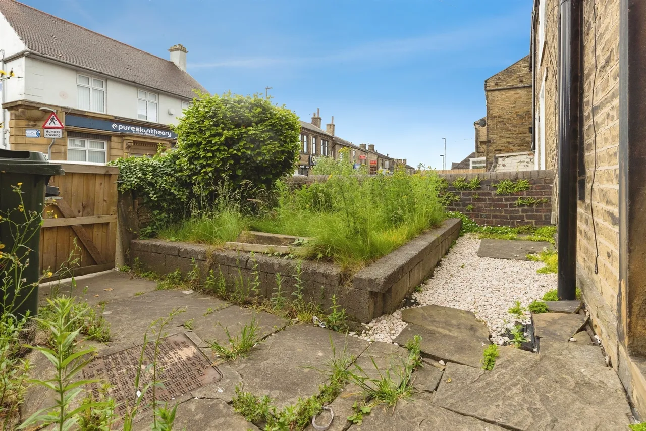 Town Gate, Wyke, Bradford, photo 12