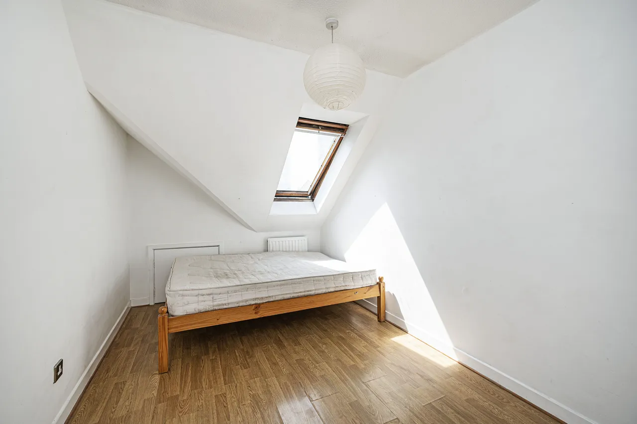 132 St Marys Court, Bow Road, London, photo 4