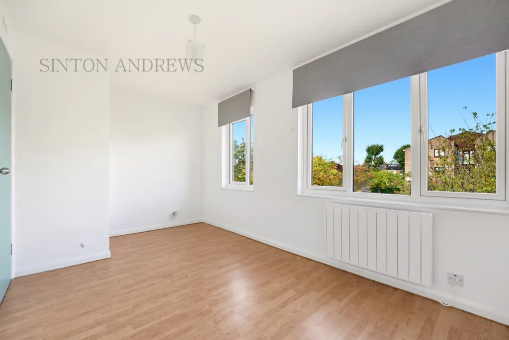 Littlewood Close, Ealing, photo 5