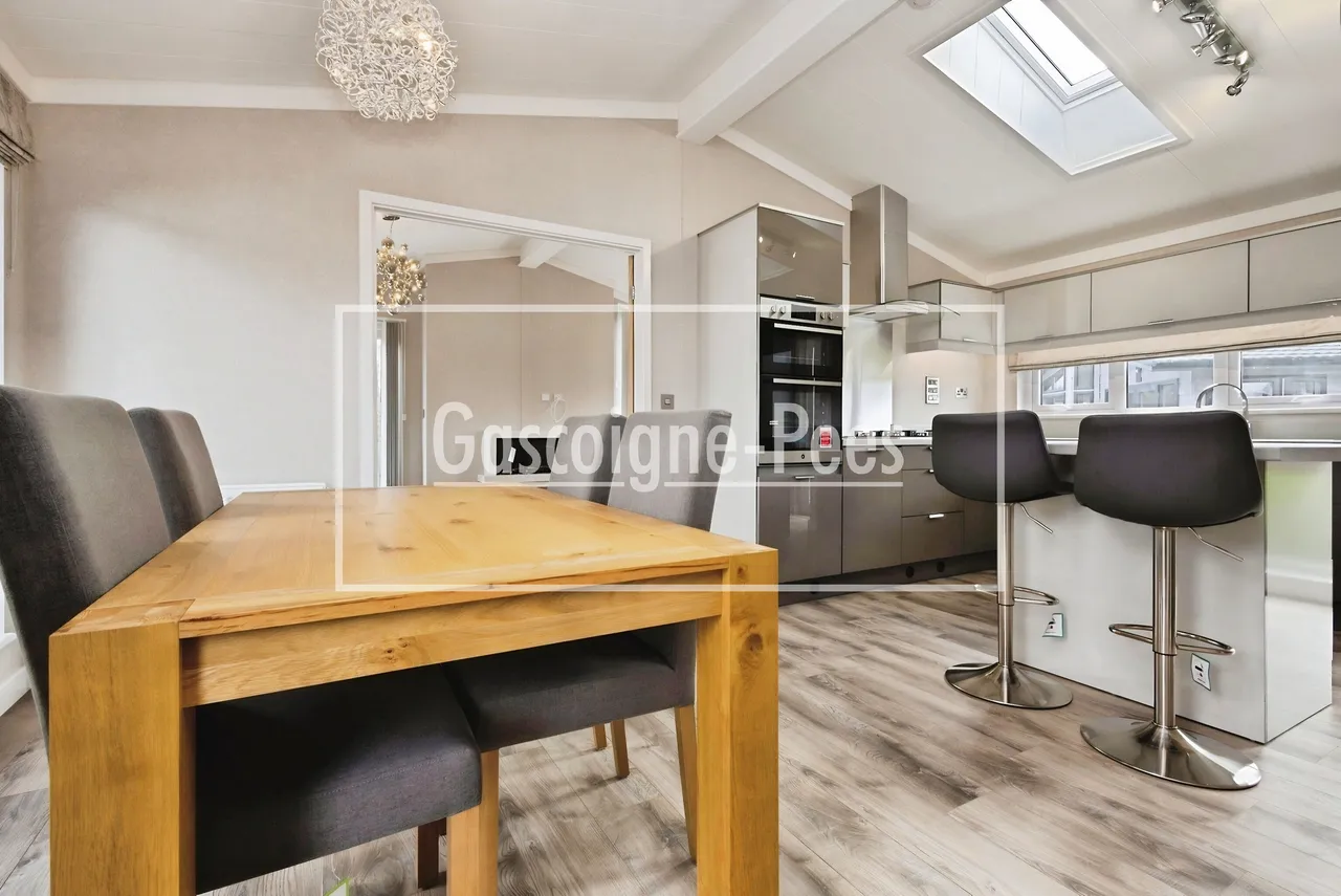 Portsmouth Road, Thursley, GU8, photo 5