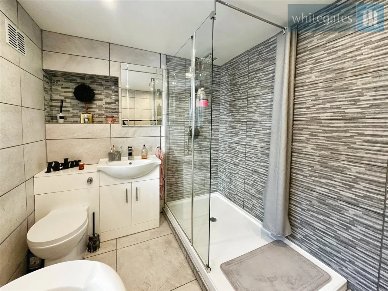 Victoria Road, Brynteg, LL11, photo 6