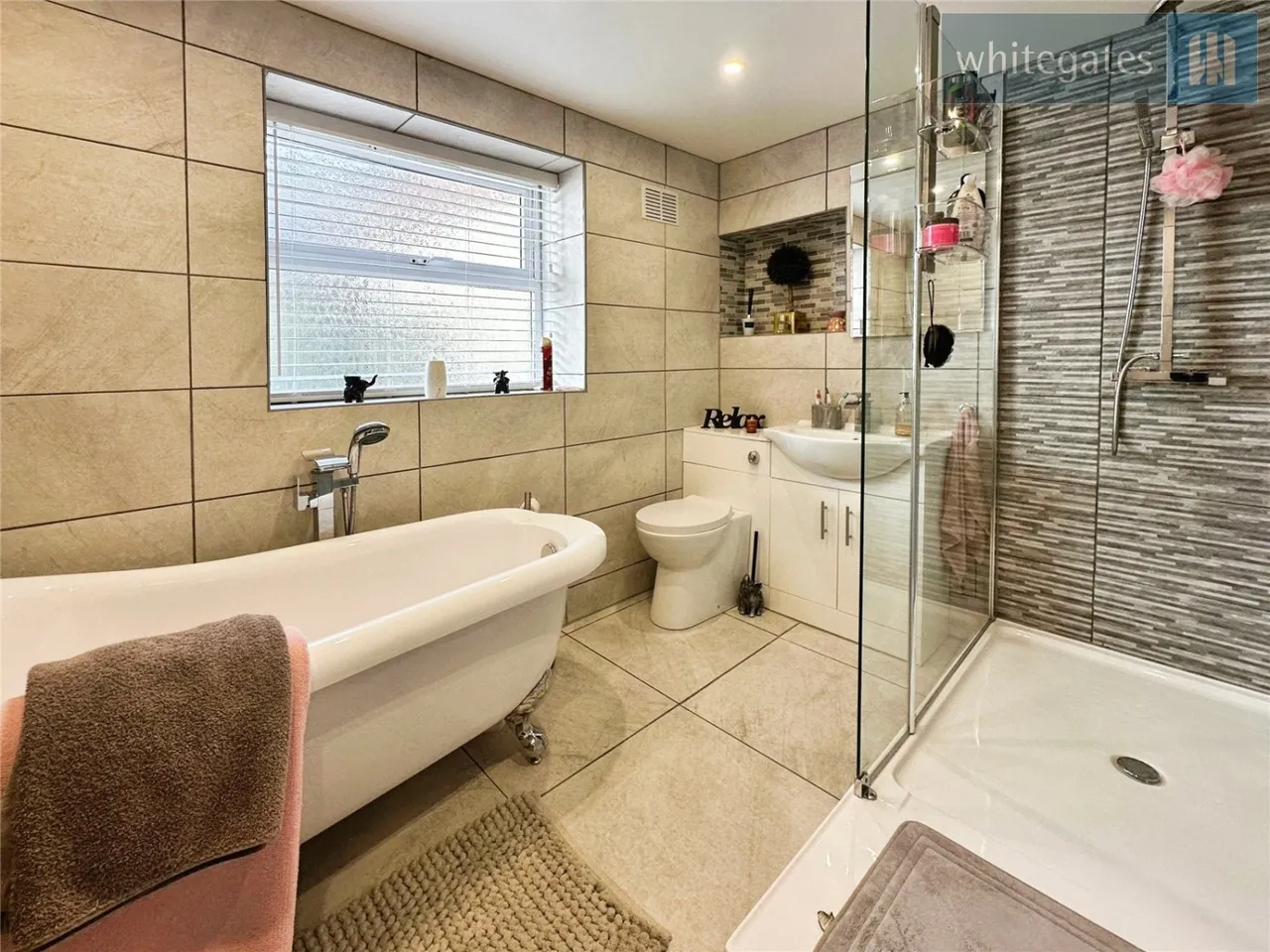 Victoria Road, Brynteg, LL11, photo 5