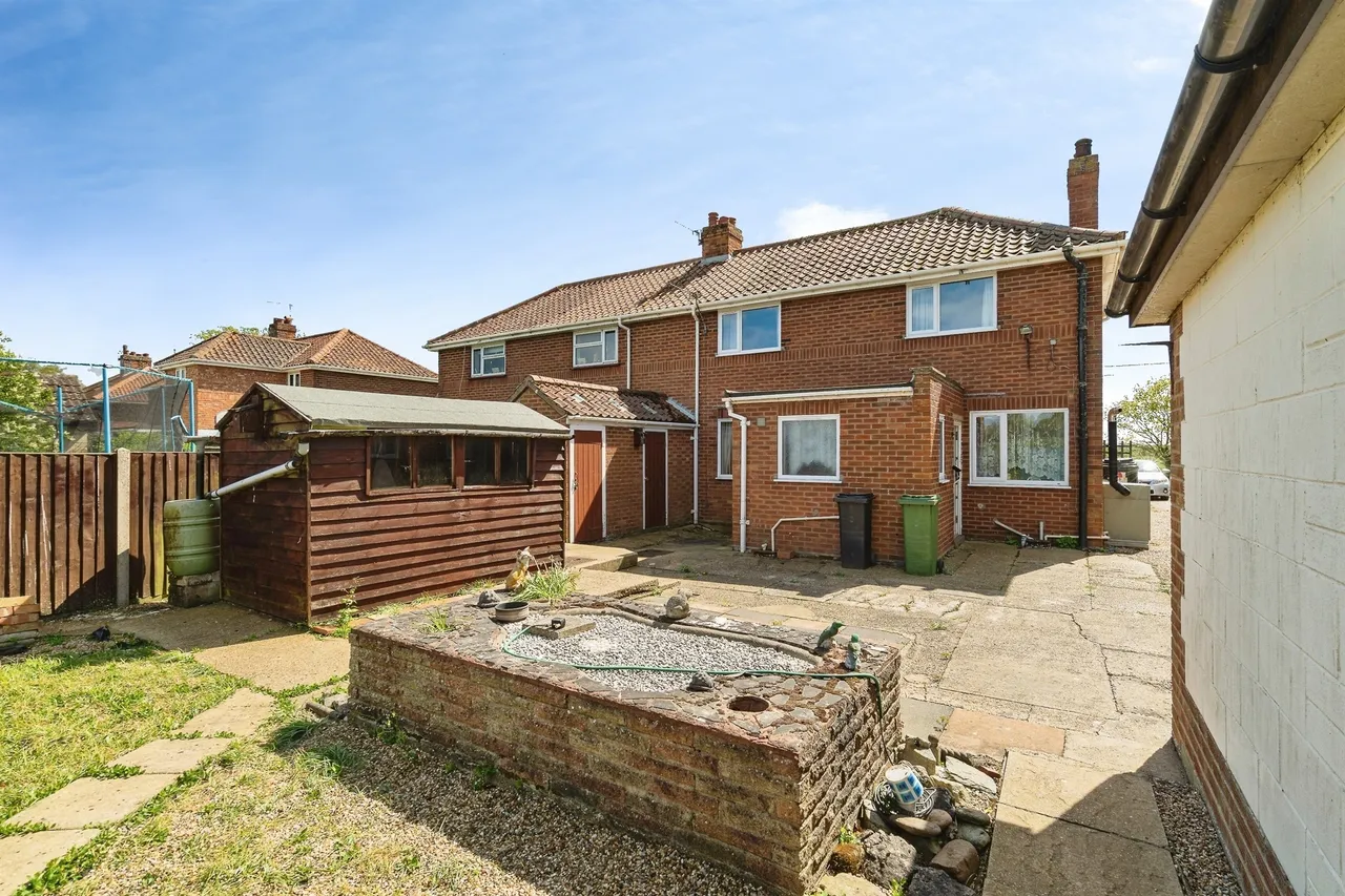 Station Road, Burston, IP22, photo 18