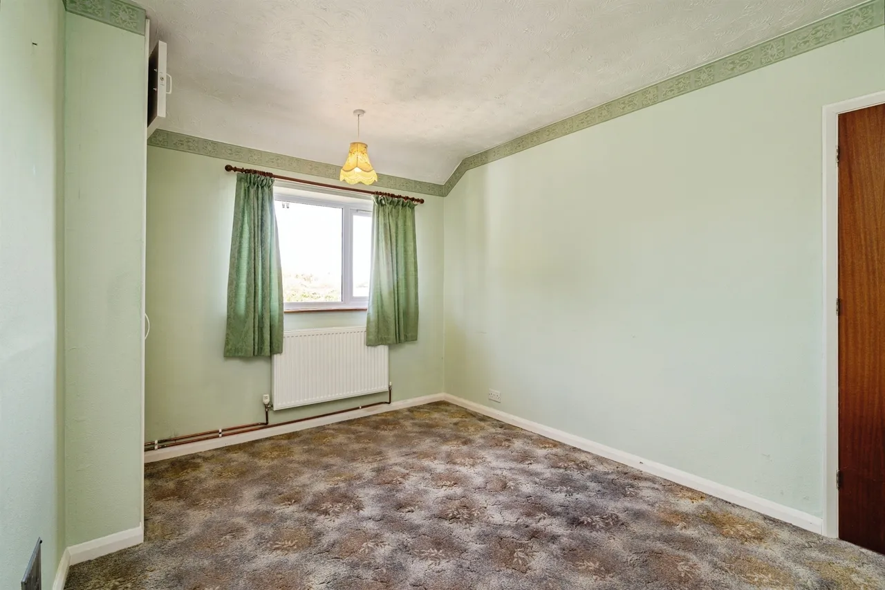 Station Road, Burston, IP22, photo 8