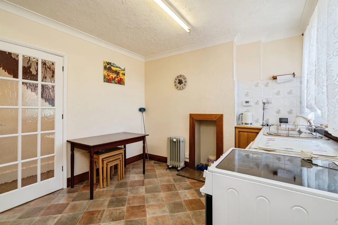 Station Road, Burston, IP22, photo 7