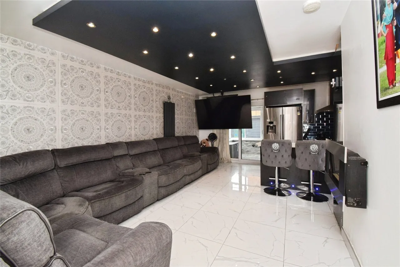 Ervins Lock Road, Wigston, LE18, photo 2