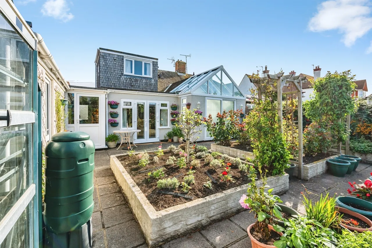 Bay Avenue, Pevensey Bay, BN24, photo 19