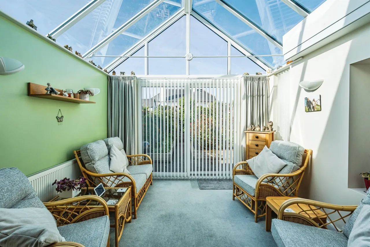 Bay Avenue, Pevensey Bay, BN24, photo 8