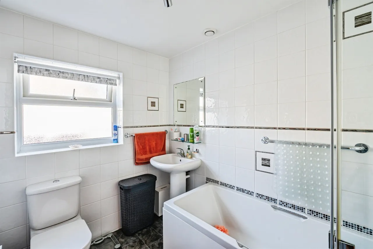 Bay Avenue, Pevensey Bay, BN24, photo 13