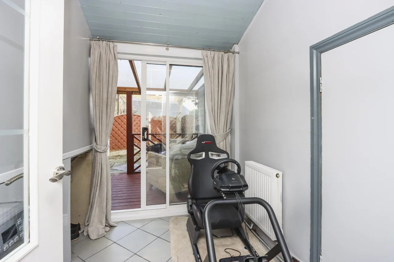 Bramley Hall Road, Sheffield, S13, photo 16