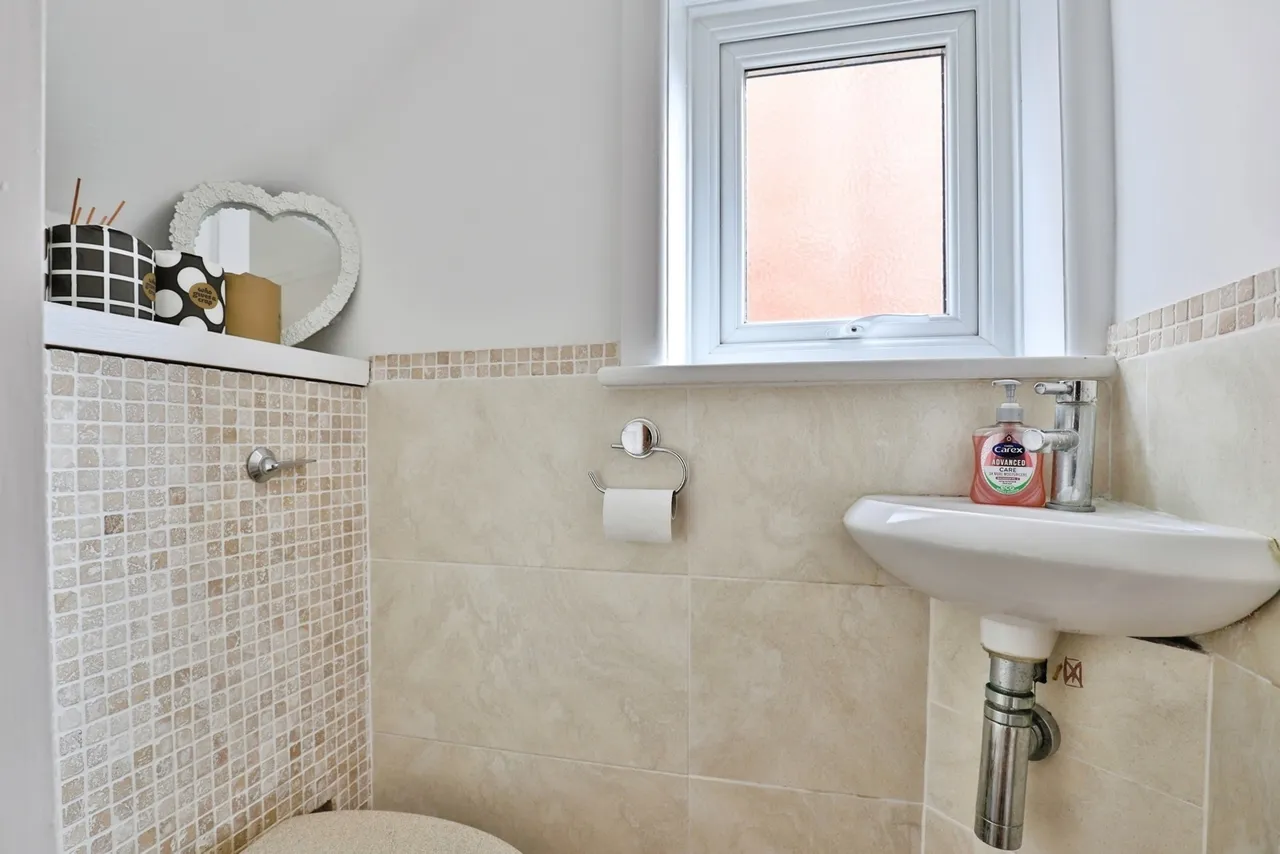Wimborne Road, Bournemouth, BH10, photo 16
