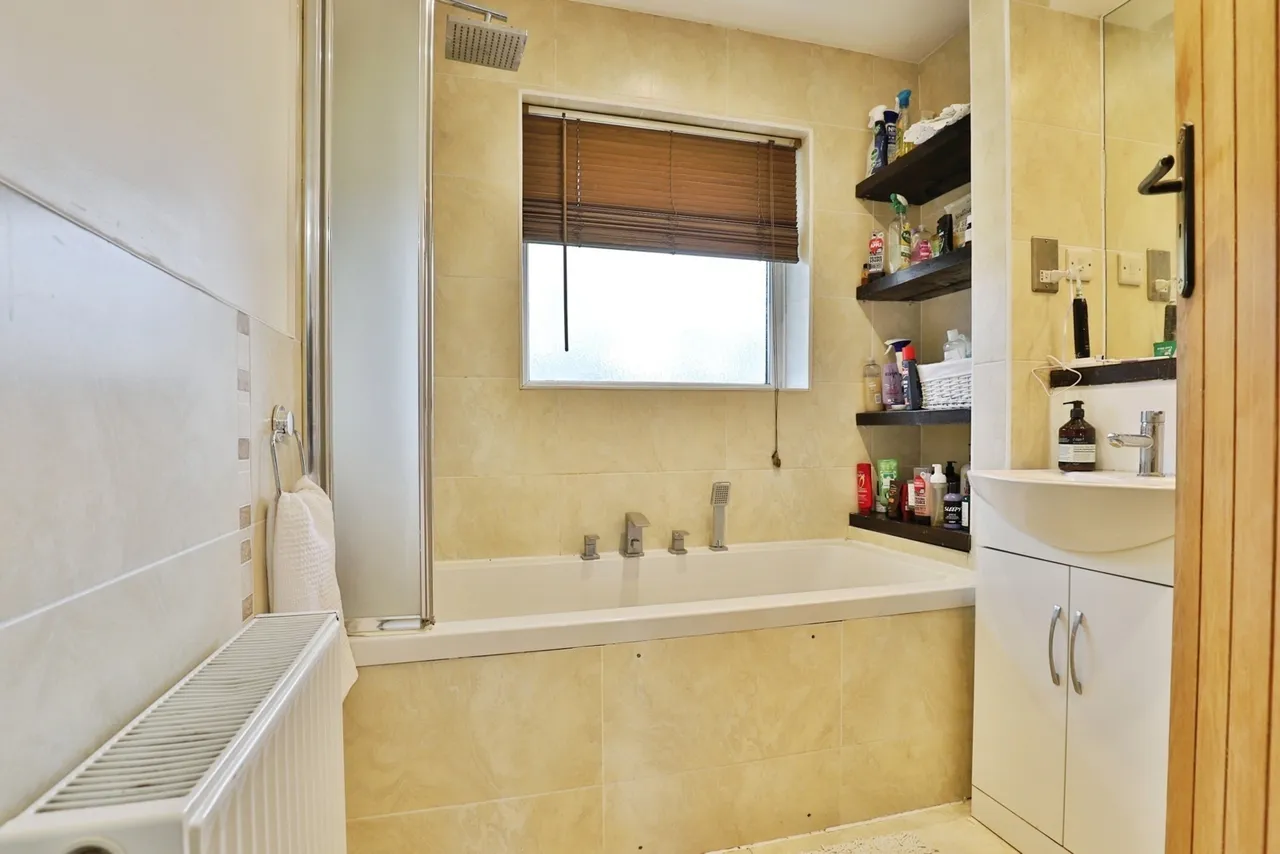 Wimborne Road, Bournemouth, BH10, photo 15