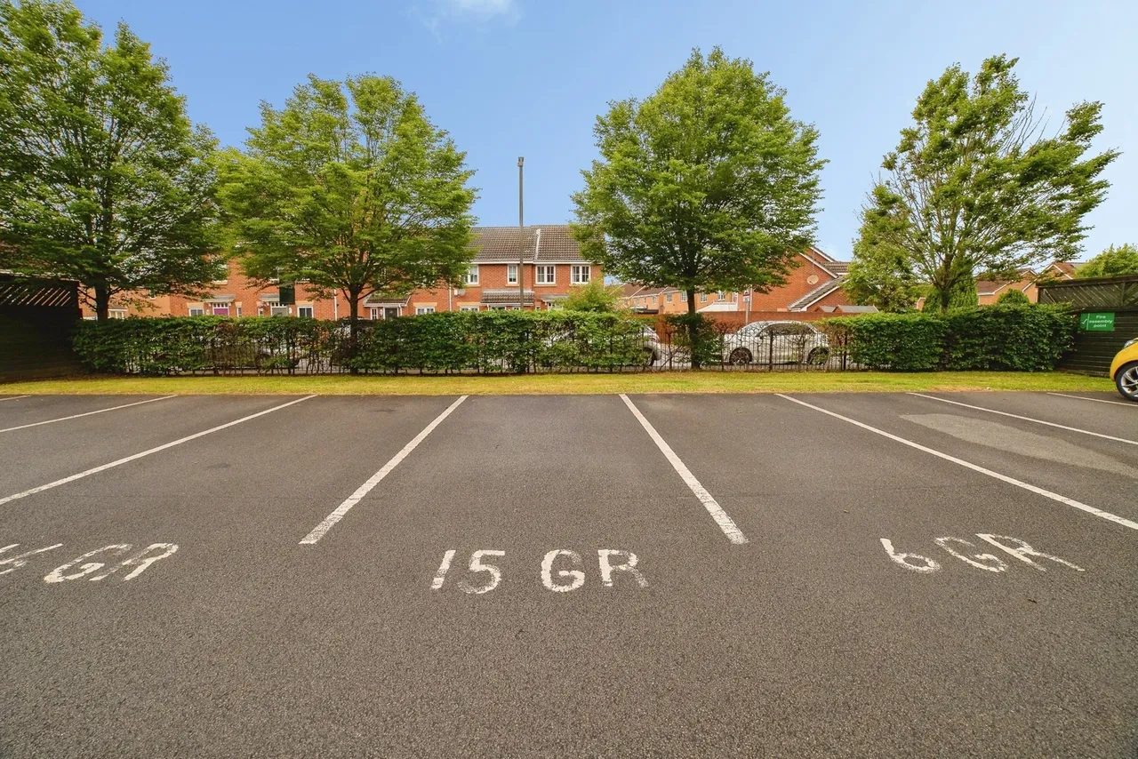 Archdale Close, Chesterfield, Derbyshire, S40, photo 16
