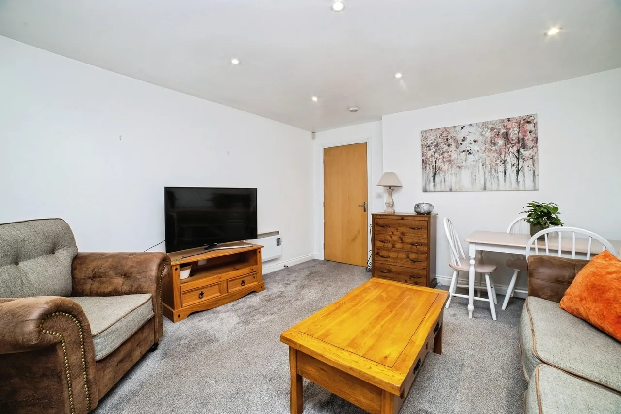 Archdale Close, Chesterfield, Derbyshire, S40, photo 5