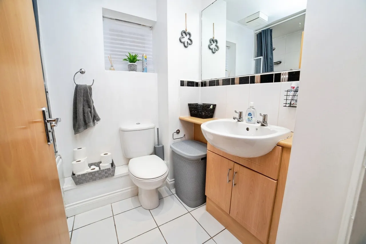 Archdale Close, Chesterfield, Derbyshire, S40, photo 11