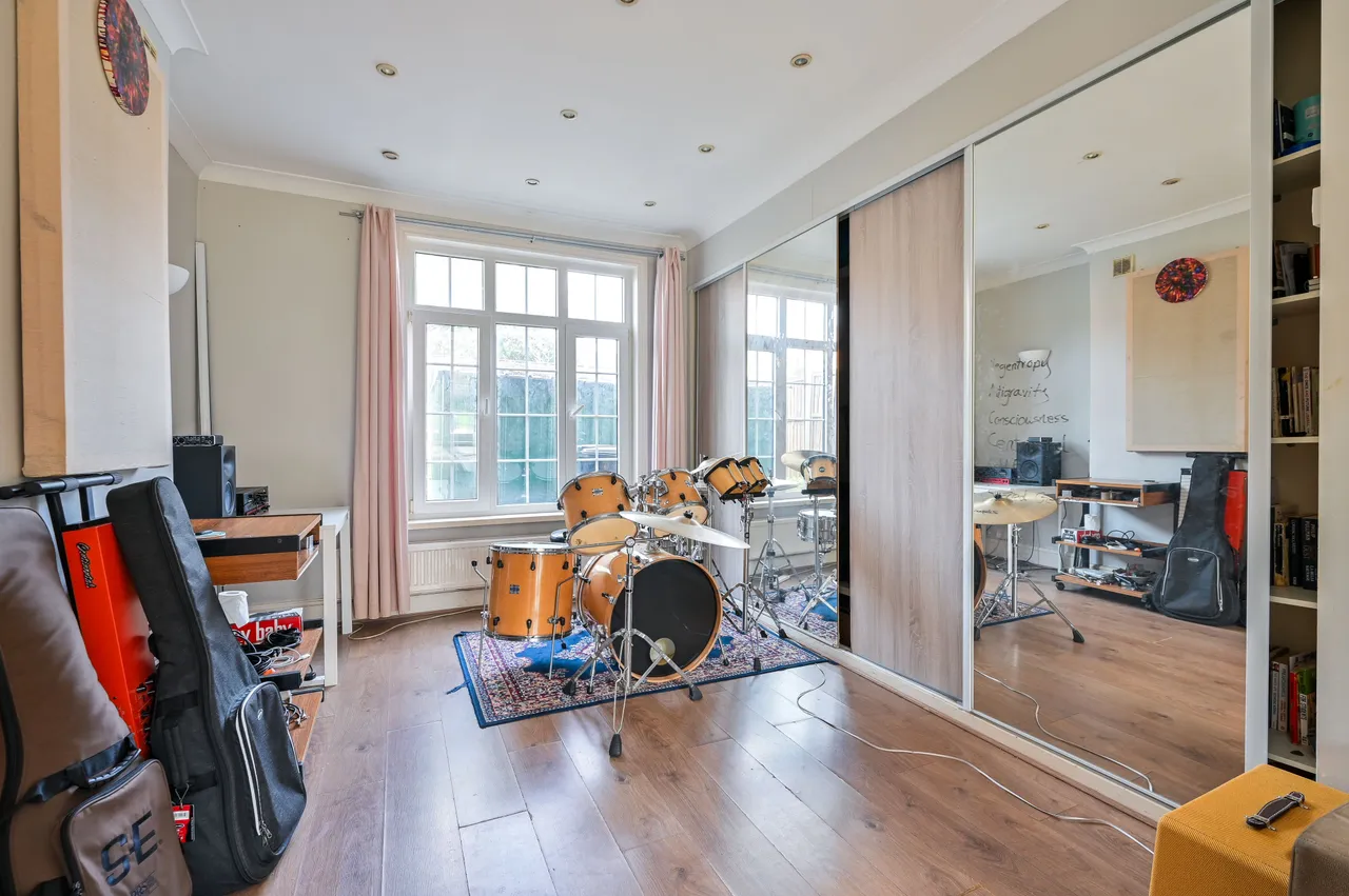 7 Firs Close, London, photo 4