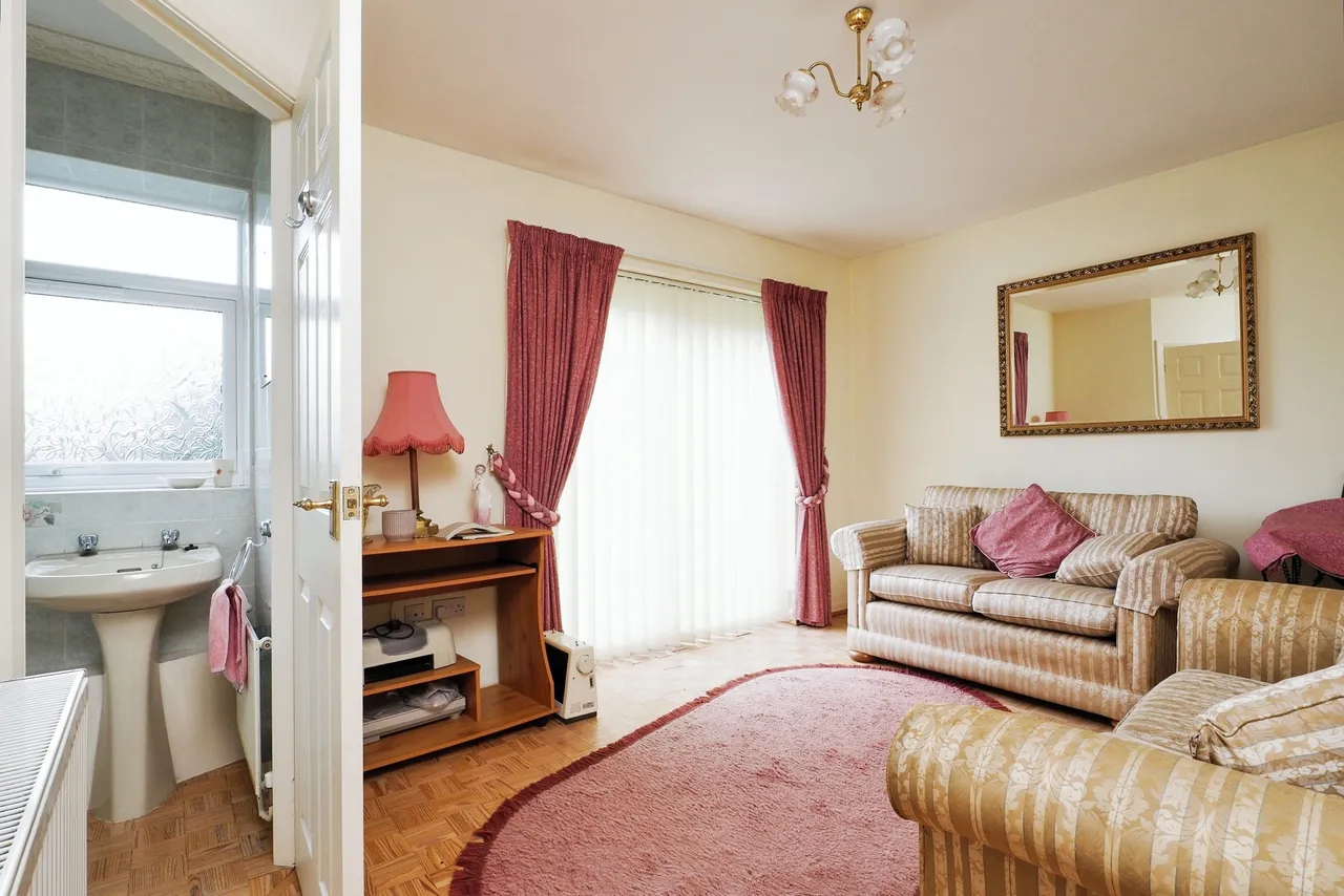 Thoresby Road, Bramcote, Nottingham, Nottinghamshire, NG9, photo 15