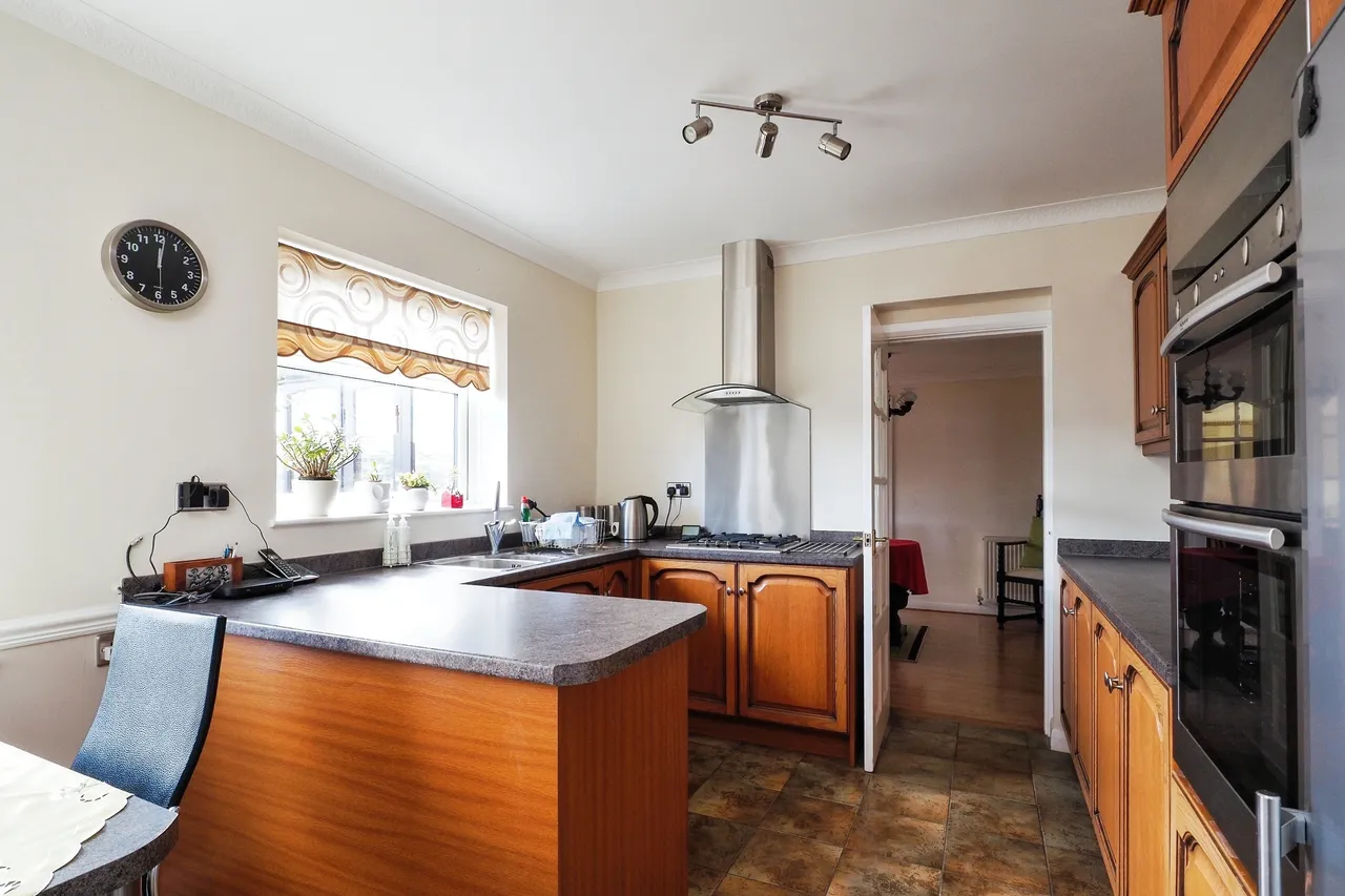 Thoresby Road, Bramcote, Nottingham, Nottinghamshire, NG9, photo 8