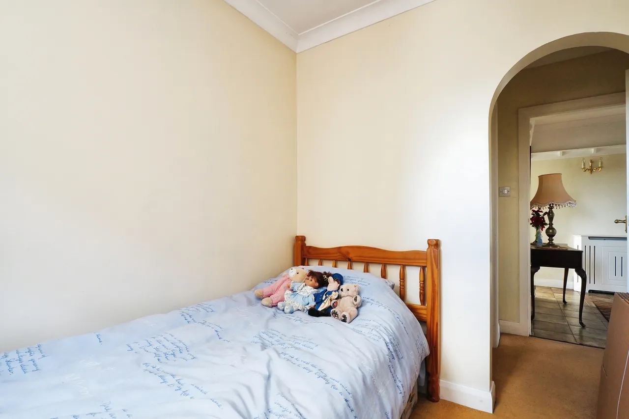 Thoresby Road, Bramcote, Nottingham, Nottinghamshire, NG9, photo 16