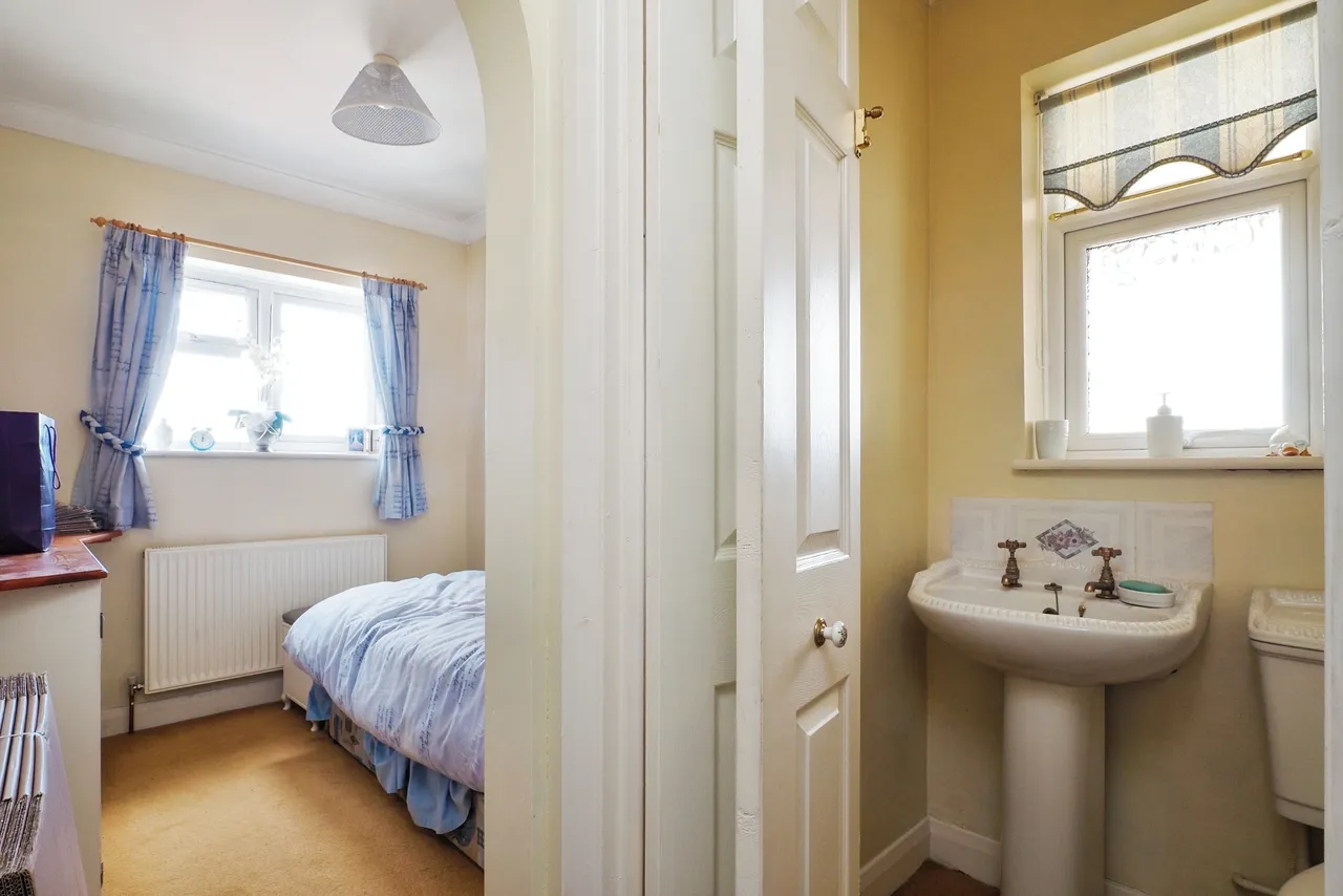 Thoresby Road, Bramcote, Nottingham, Nottinghamshire, NG9, photo 17