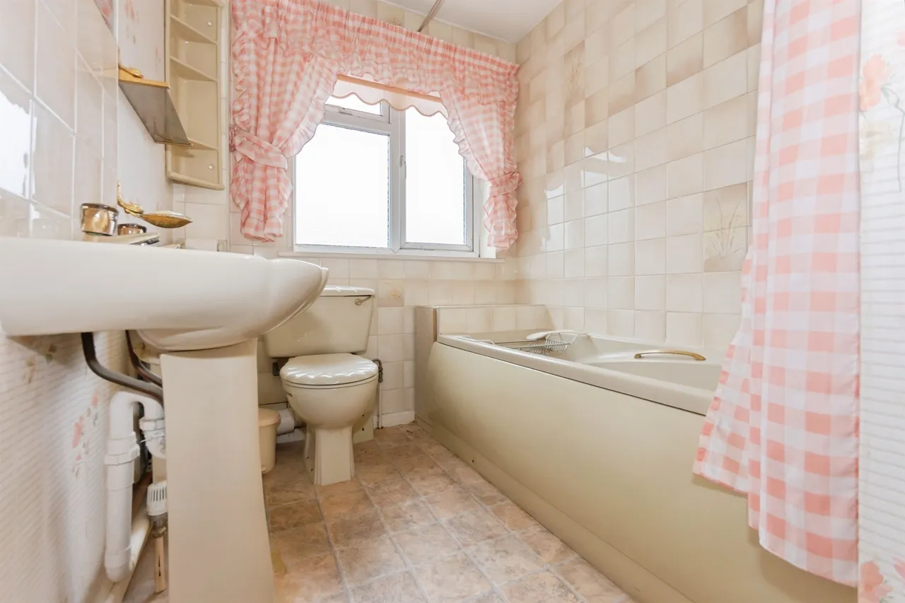 Shenstone Road, Maypole, B14, photo 19