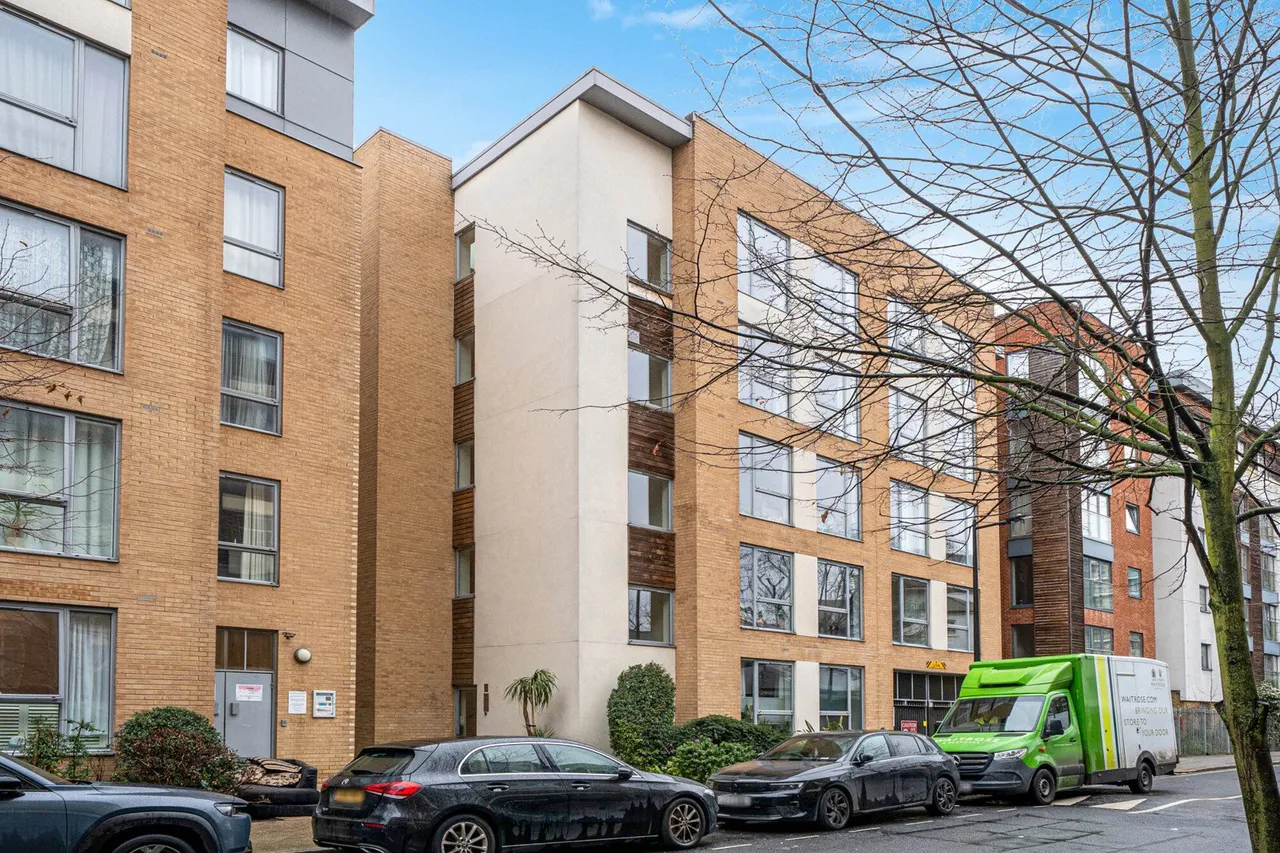 Peckham Grove, SE15, photo 2
