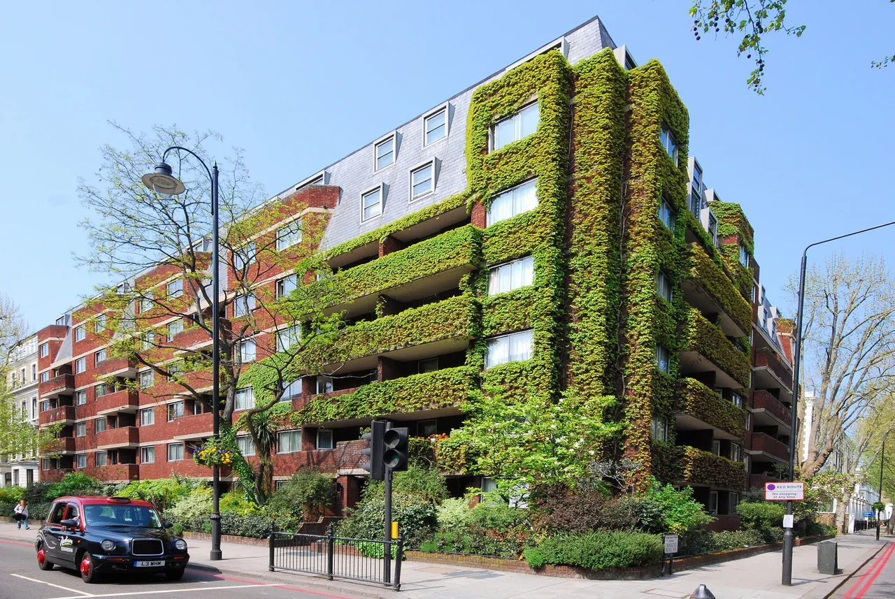 2 Sherborne Court, 180-186 Cromwell Road, London, photo 4