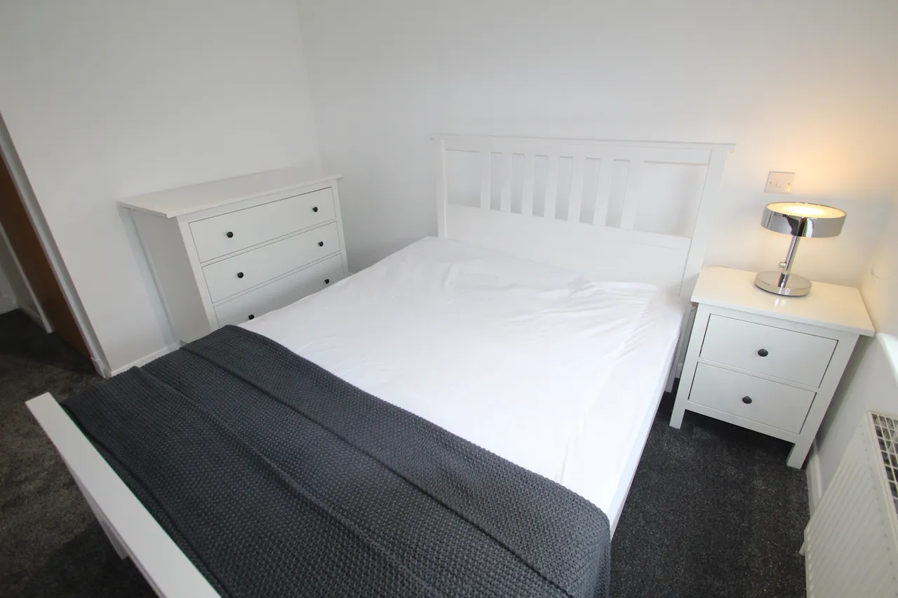 Queen Elizabeth Gardens, New Gorbals, G5, photo 7