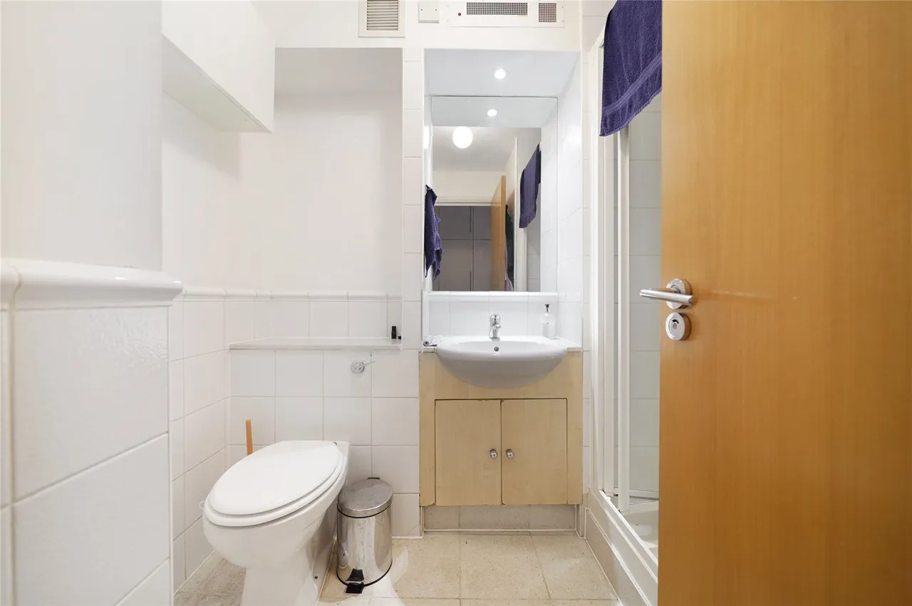 Belvedere Road, London, SE1, photo 10