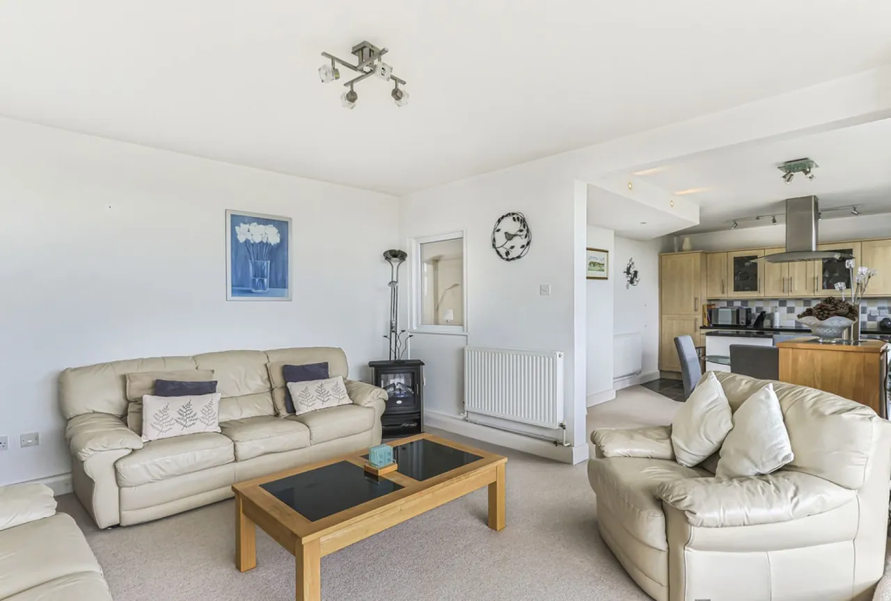 West Cliff Road, Bournemouth, photo 4