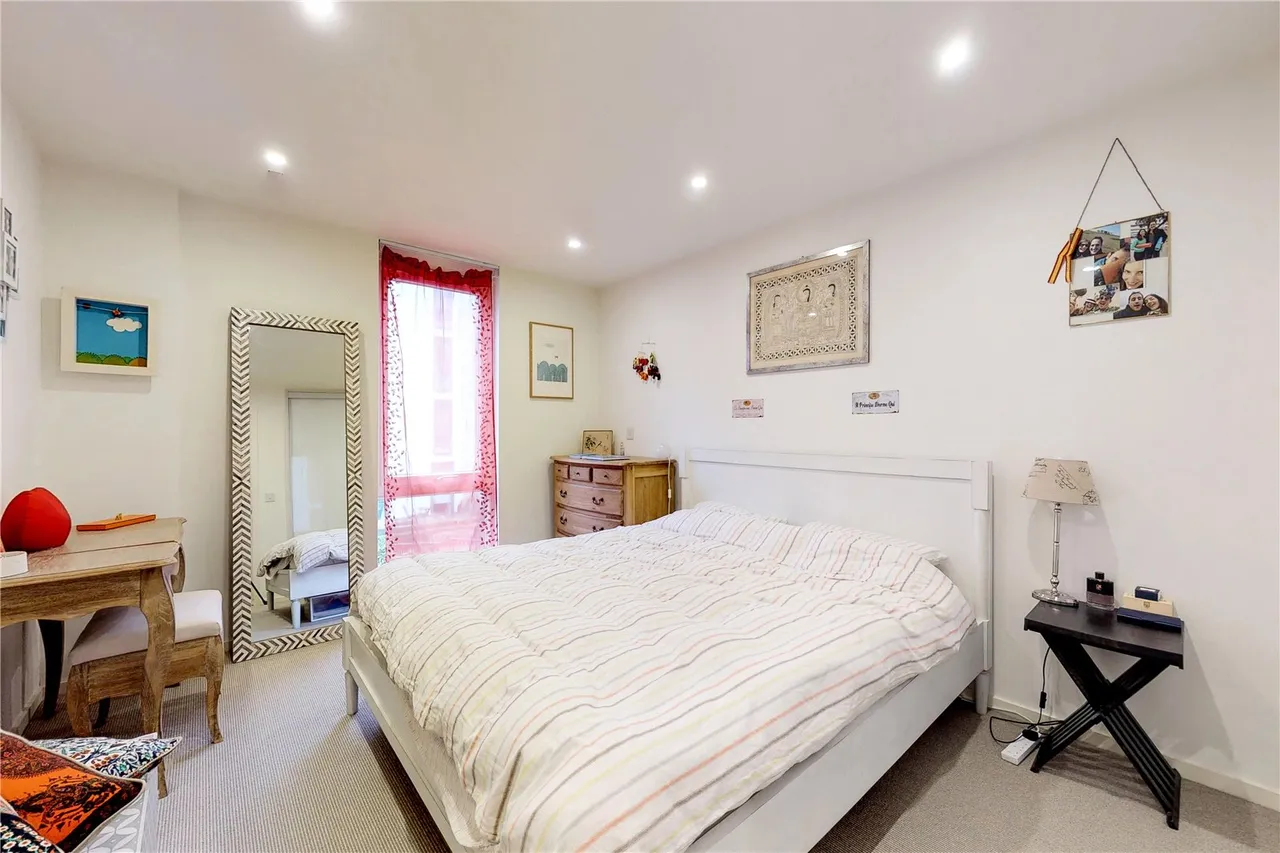Central Street, London, EC1V, photo 3