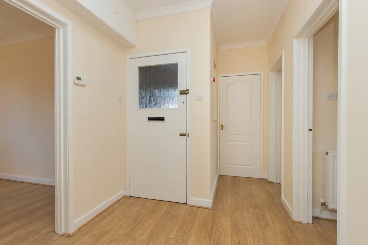 1/1, 39 Ladybank Drive, photo 4