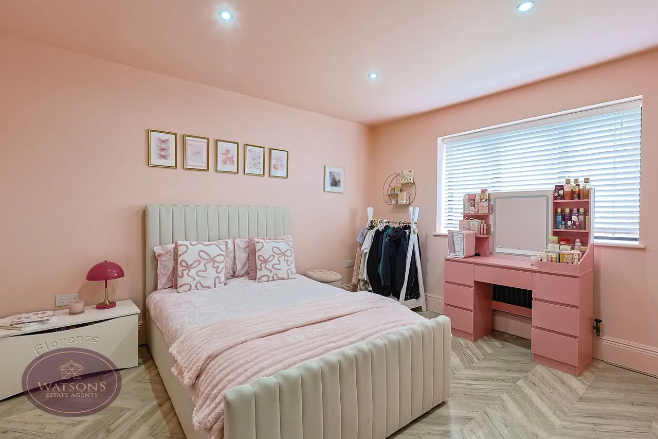 Wollaton Vale, Nottingham, photo 25