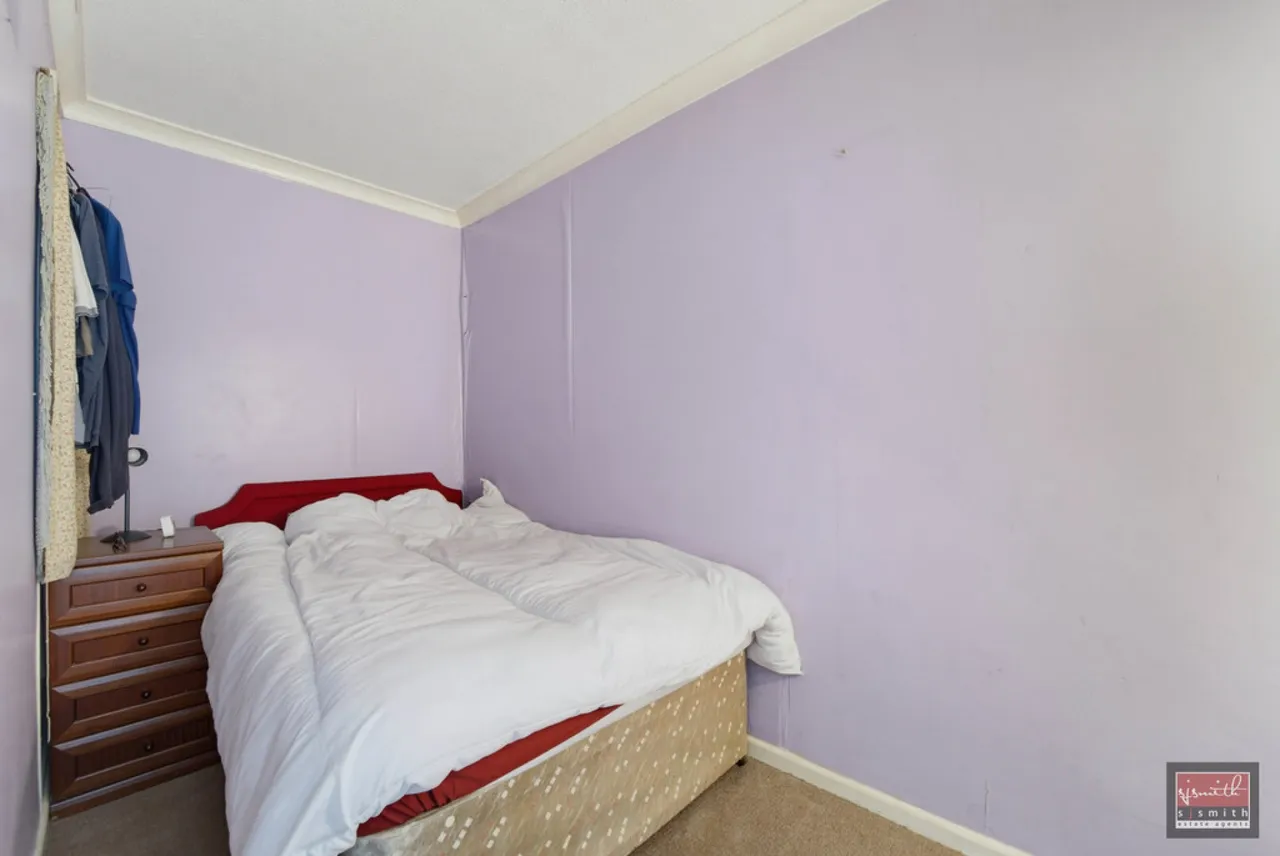 Bristol Close, Stanwell, photo 5