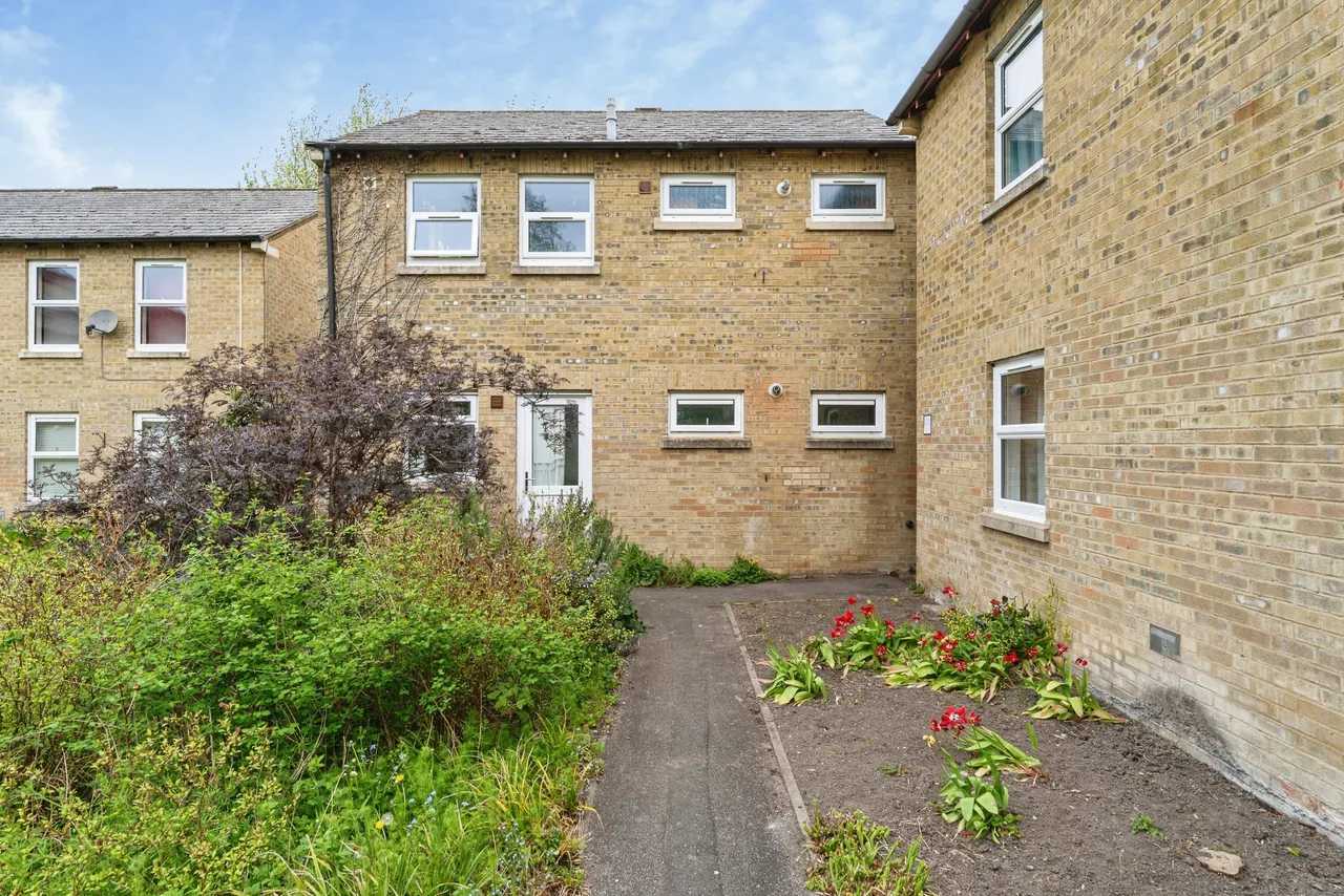 1 bed flat for sale, St. Bedes Crescent, Cambridge, CB1