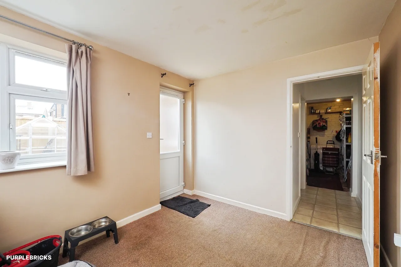 Hazelwood, Nottingham, NG12, photo 13