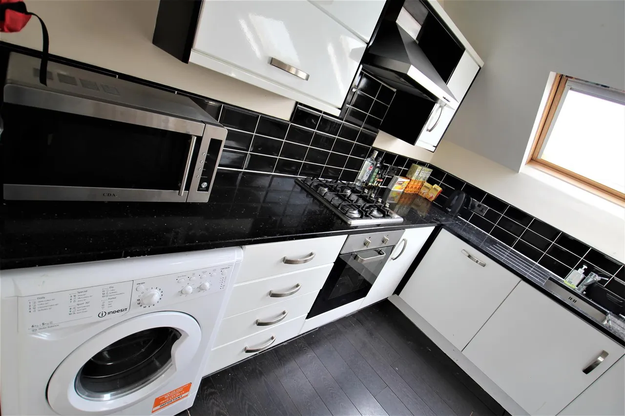 Richmond Road, Hyde Park, LS6, photo 2