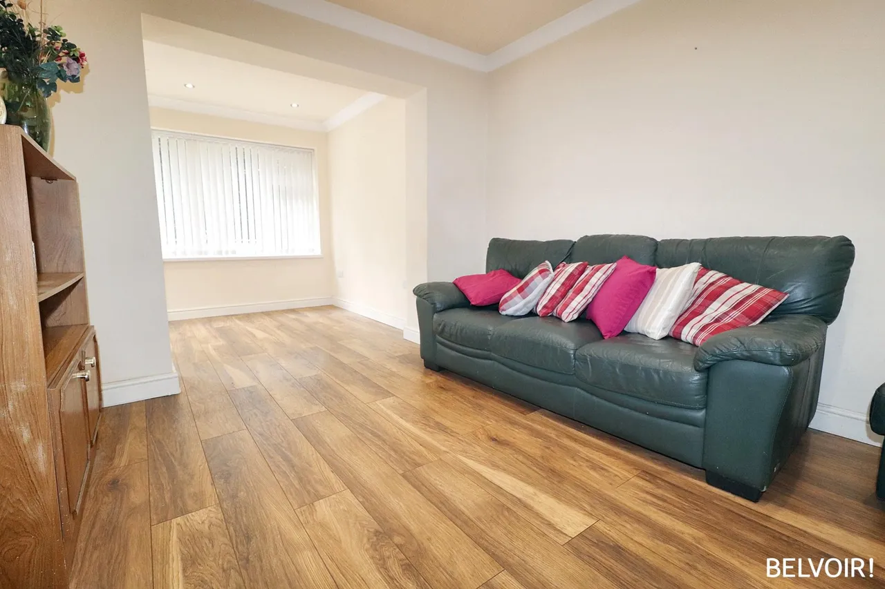 Greenfield Avenue, Glyncoch, Pontypridd, CF37, photo 3