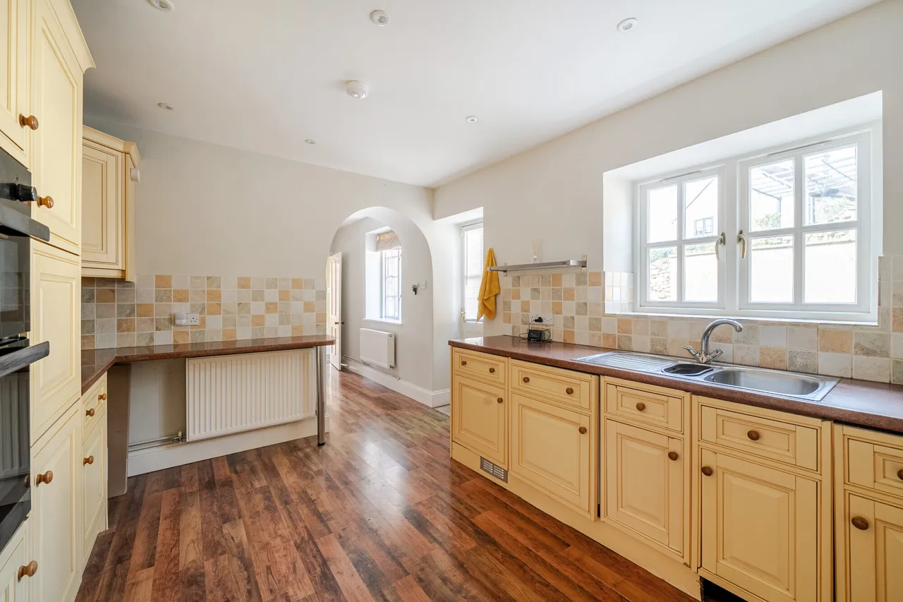 Vicarage Street, Painswick, Stroud, GL6, photo 9
