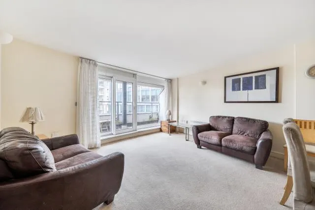 Chertsey Road, Woking, GU21, photo 6