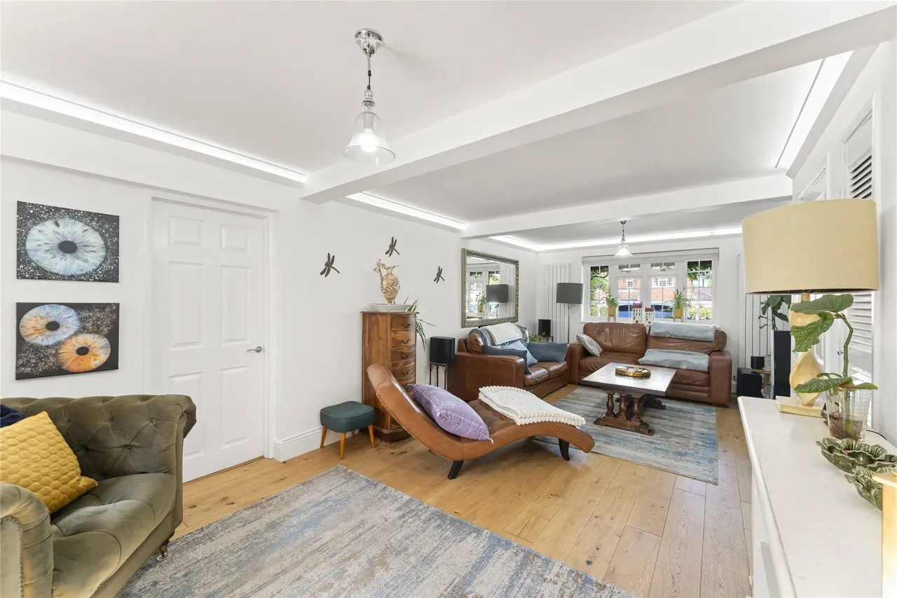 Forest Road, Effingham Junction, Leatherhead, Surrey, KT24, photo 6