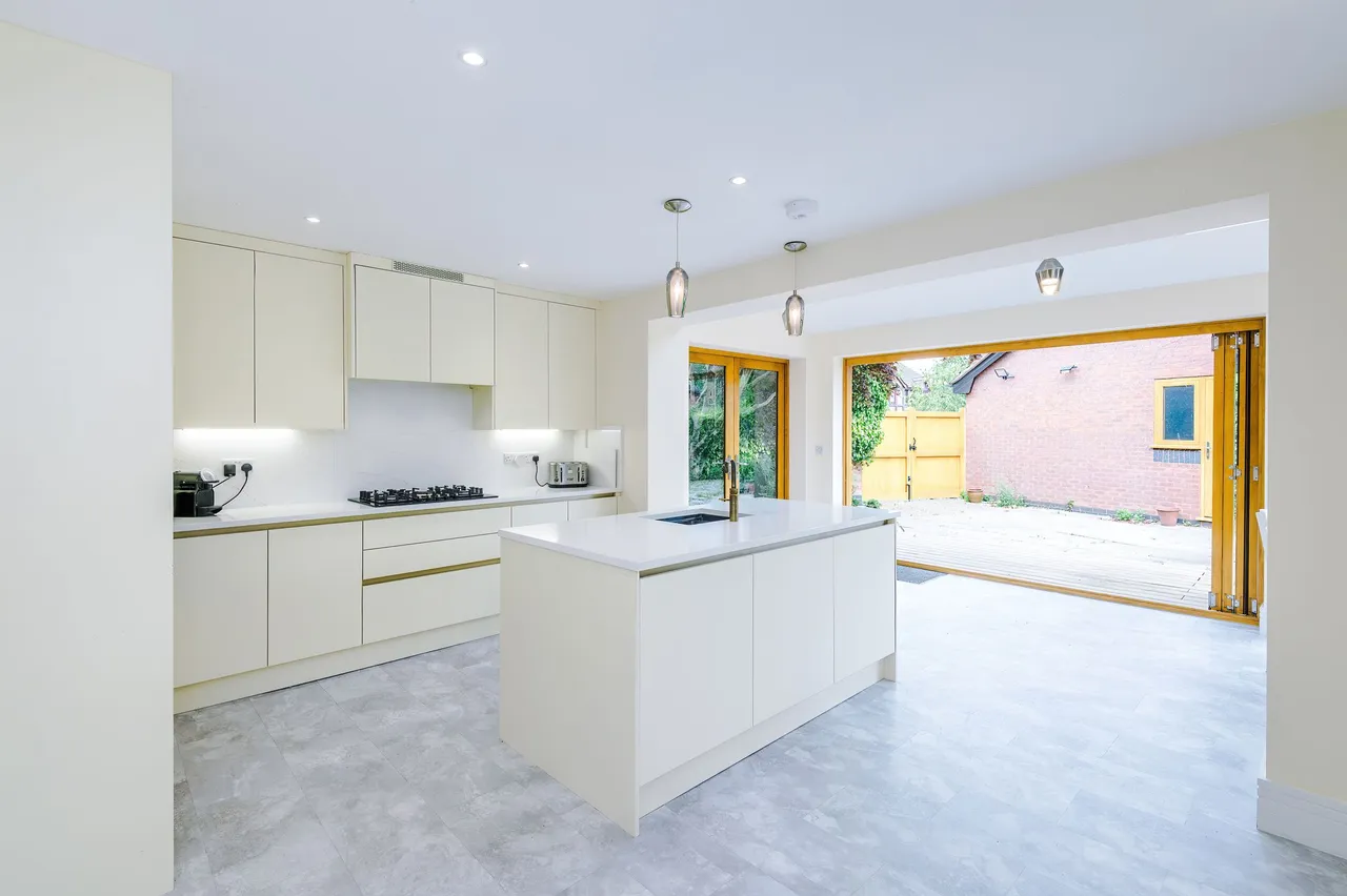Broadwell Drive, Leigh, WN7 3NE, photo 9