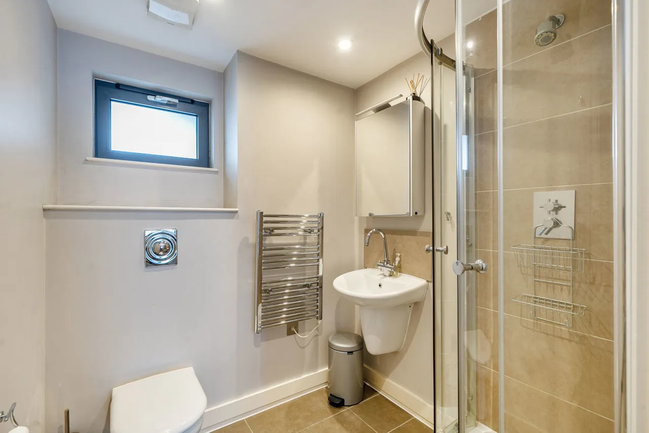 Lett Road, London, E15, photo 8