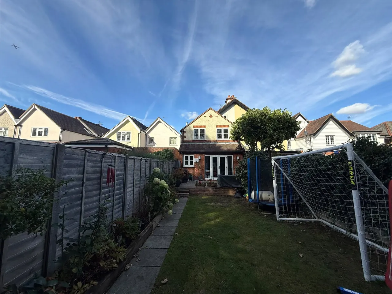 Vicarage Lane, Laleham, TW18, photo 18