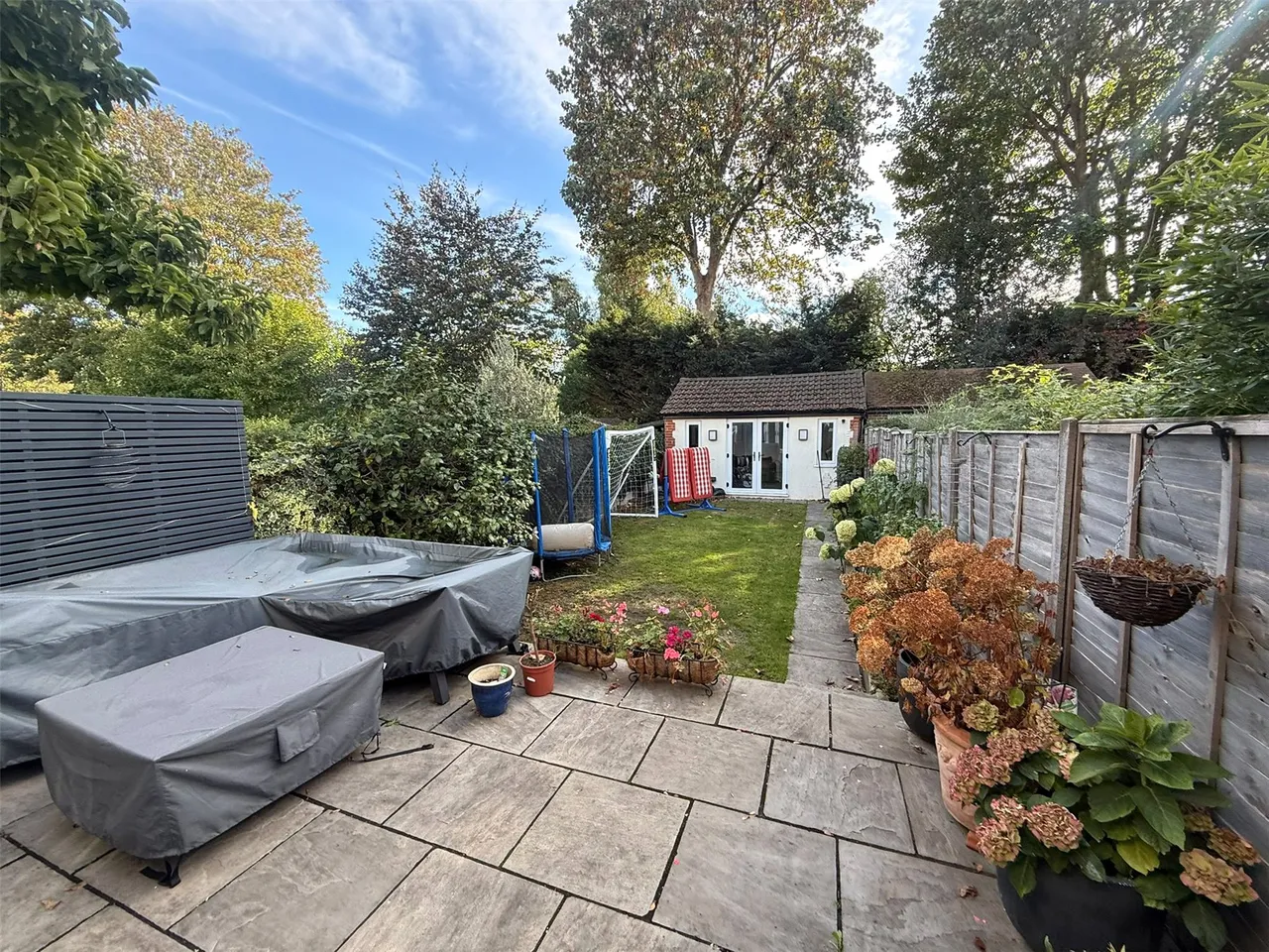 Vicarage Lane, Laleham, TW18, photo 5