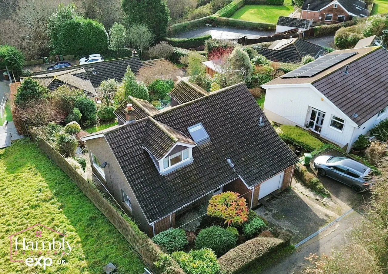 3 bed house for sale — Ysgubor Fach, Ty Canol Lane, Machen, CF83 8QE